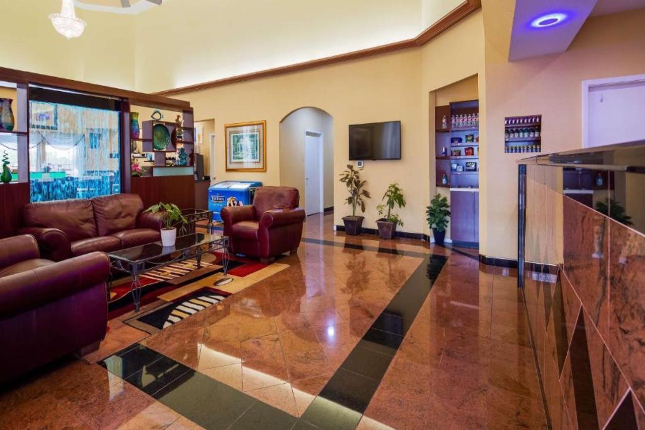 Quality Inn & Suites Cypress Εξωτερικό φωτογραφία