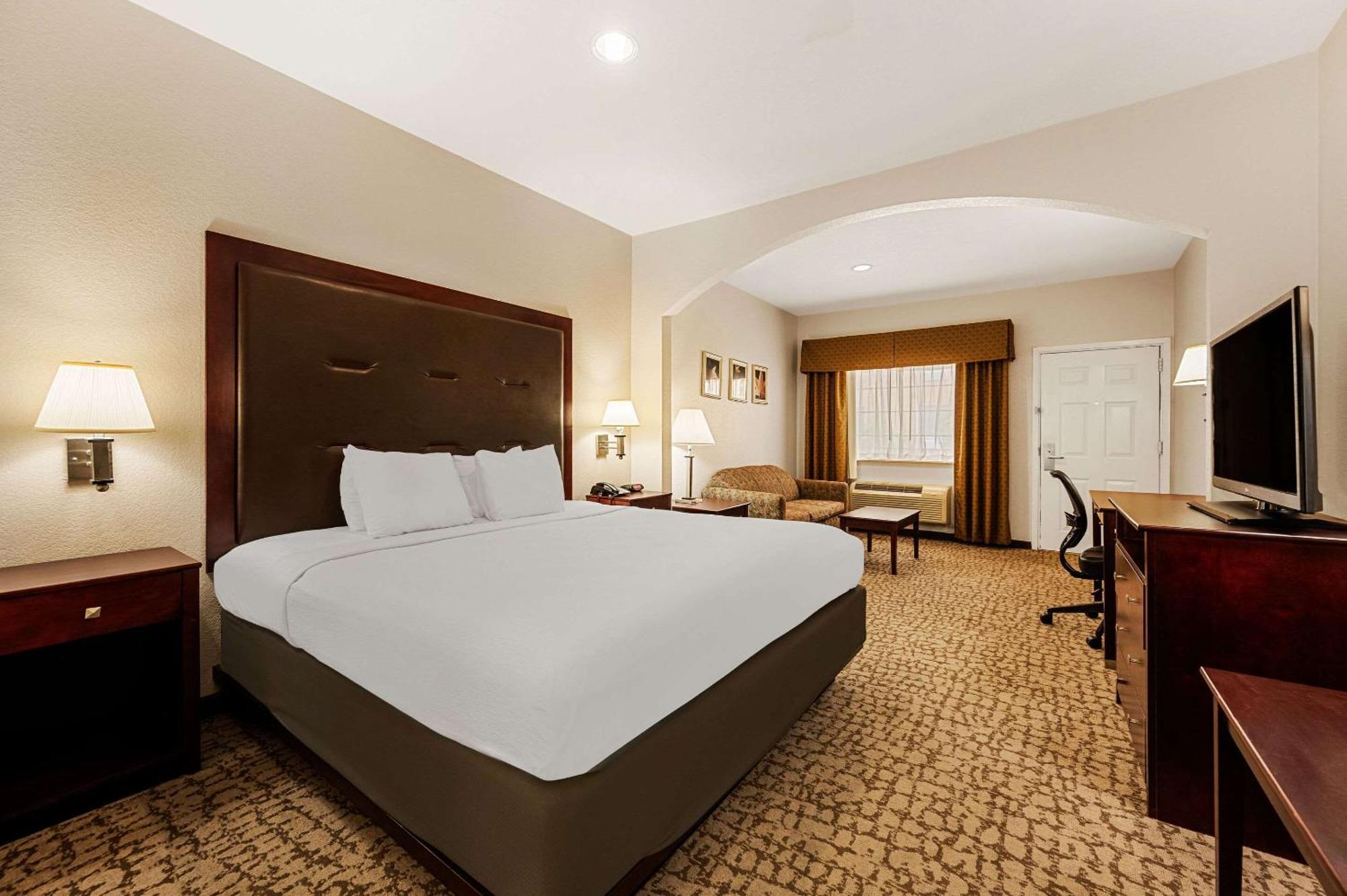 Quality Inn & Suites Cypress Εξωτερικό φωτογραφία
